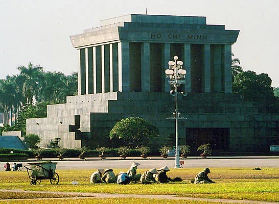 ho chi minh mausoleum