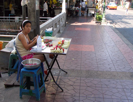 garland seller