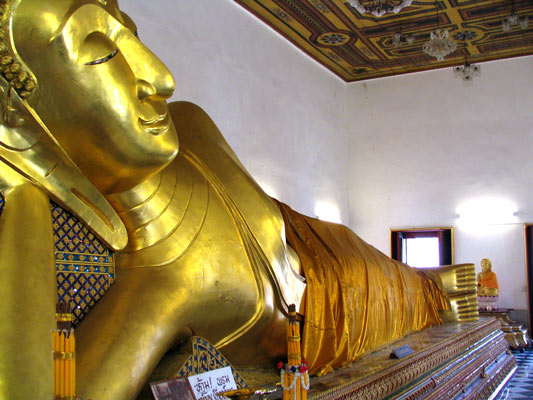 sleeping buddha