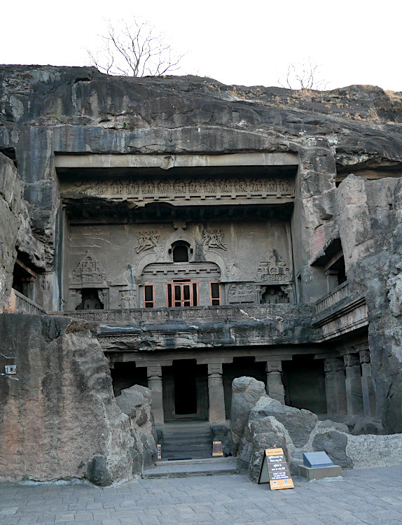 Cave 10
